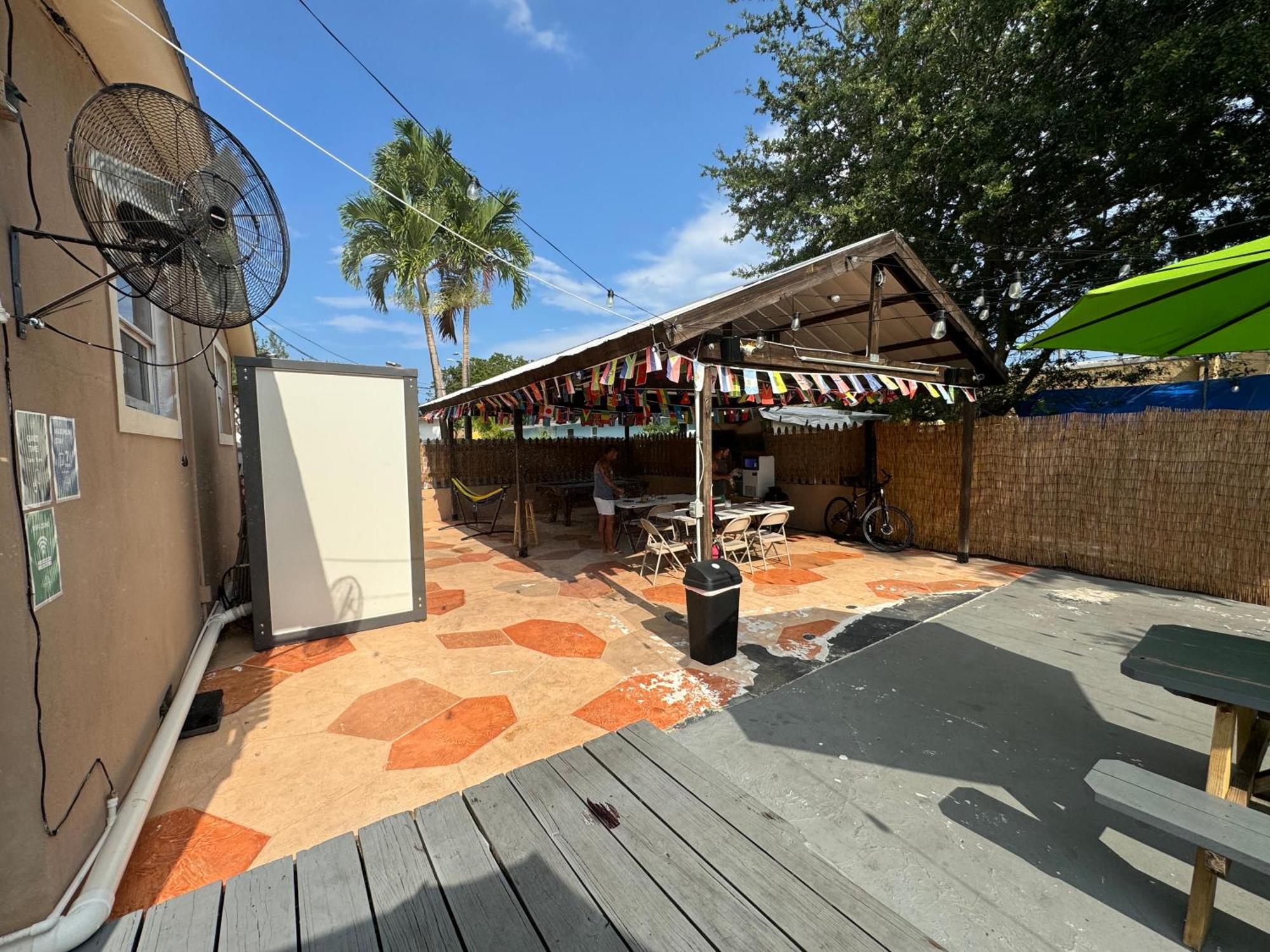 بيت شباب Wynwood Beds ميامي المظهر الخارجي الصورة